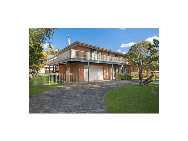 178 Tuggerawong Road, Wyongah NSW 2259