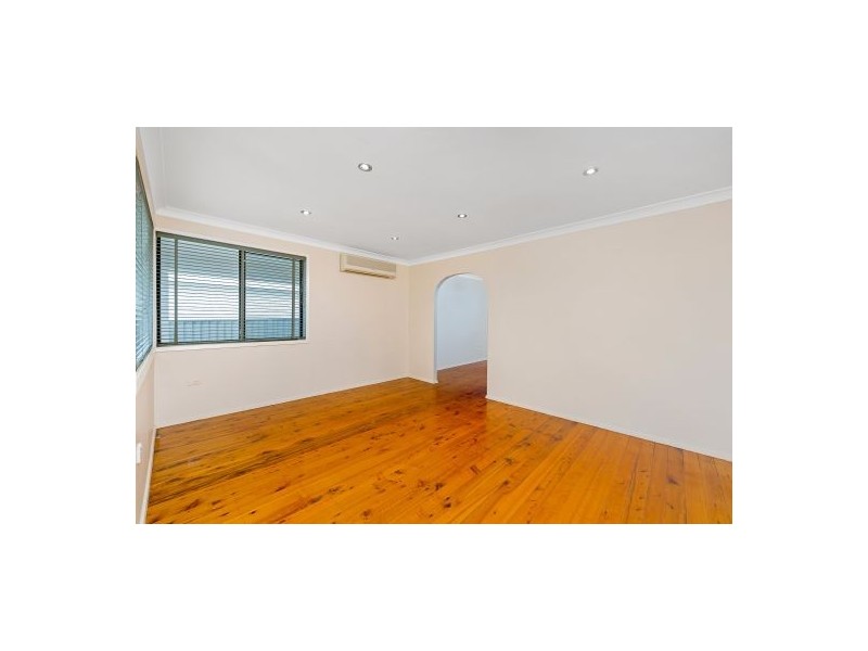 42 Seventh Avenue, Toukley NSW 2263