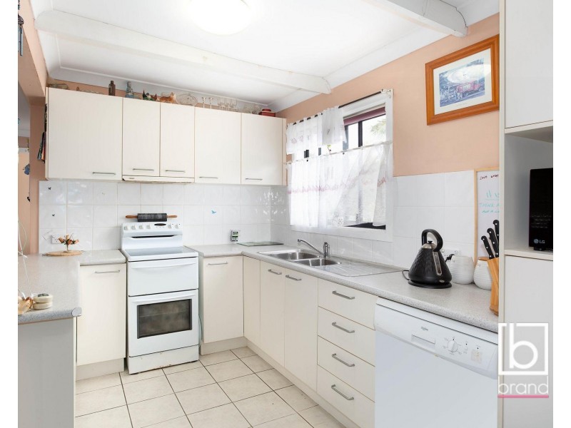 42 Dalnott Road, Gorokan NSW 2263