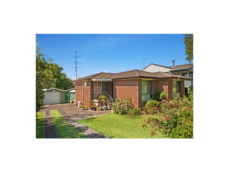 1 Esther Close, Gorokan NSW 2263