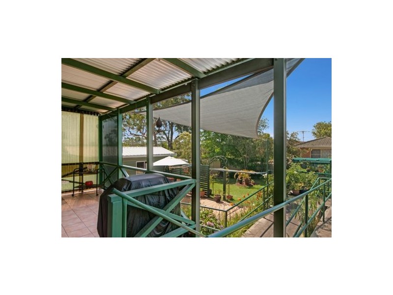 1 Esther Close, Gorokan NSW 2263