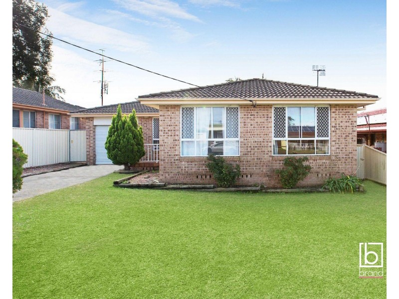 32 Second Avenue, Toukley NSW 2263