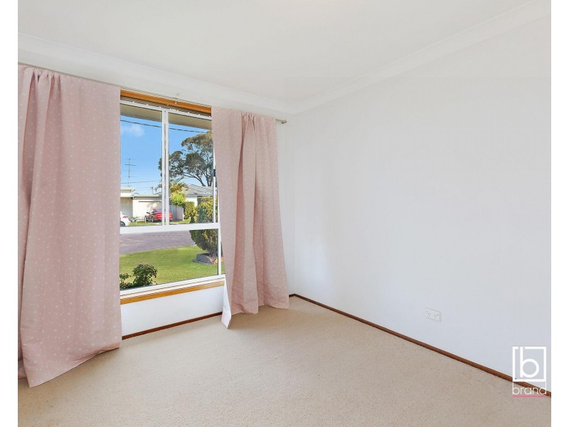32 Second Avenue, Toukley NSW 2263