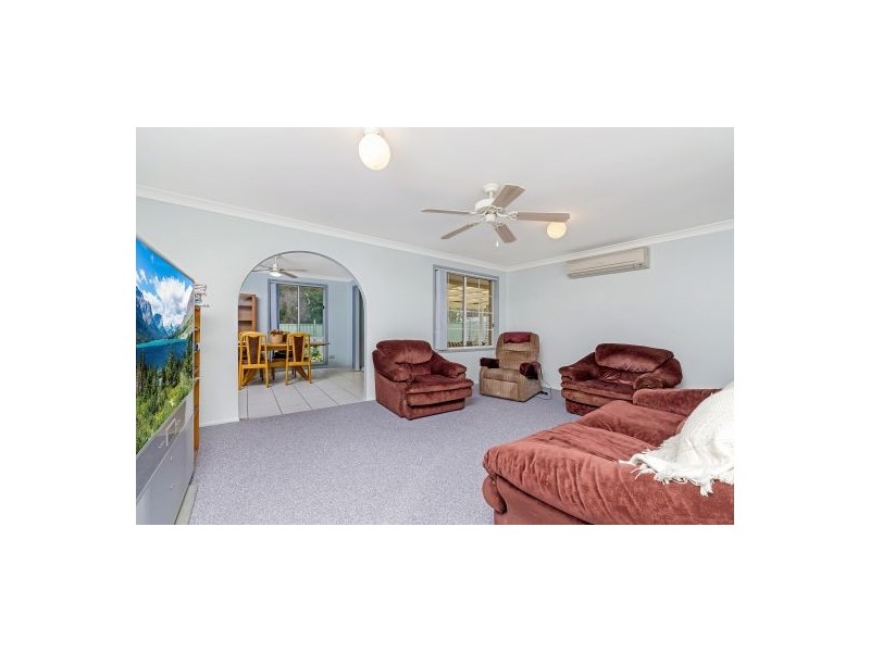 50 Gavin Way, Lake Haven NSW 2263