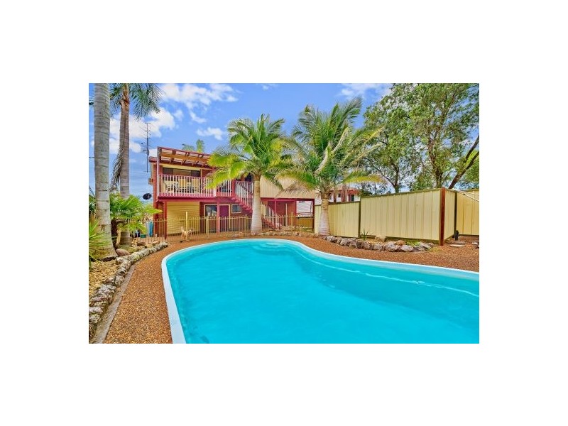 63 Yeramba Road, Summerland Point NSW 2259