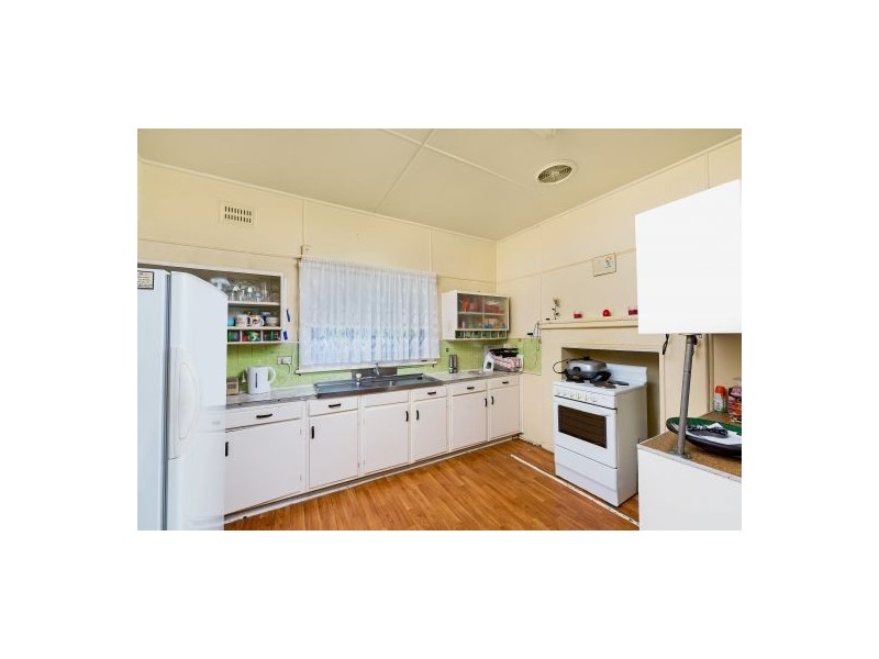 11 Athol Street, Toukley NSW 2263