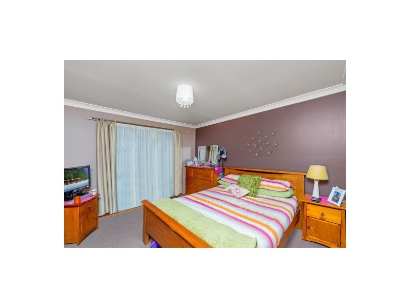 25 Scenic Drive, Budgewoi NSW 2262