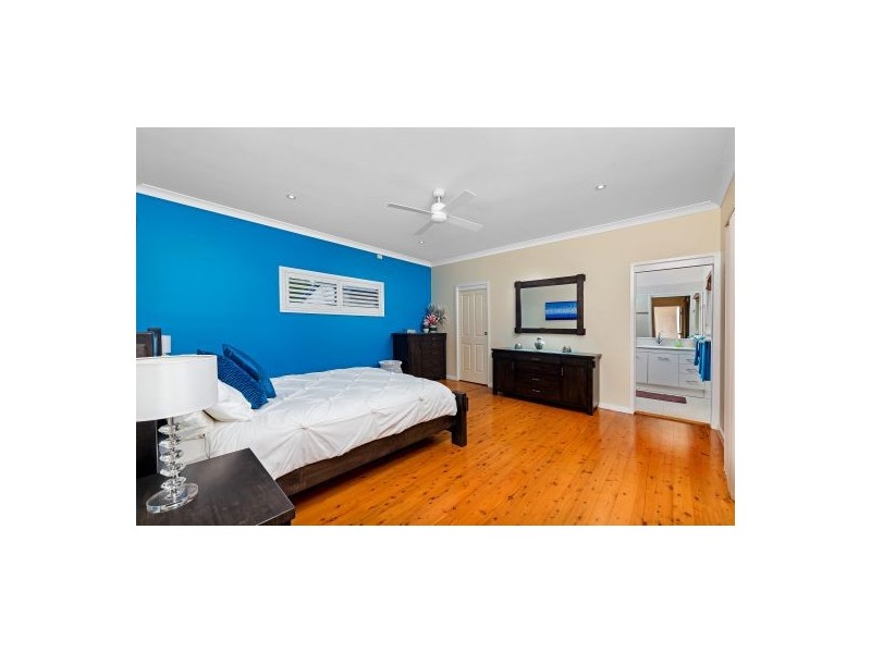 15 Kalani Street, Budgewoi NSW 2262