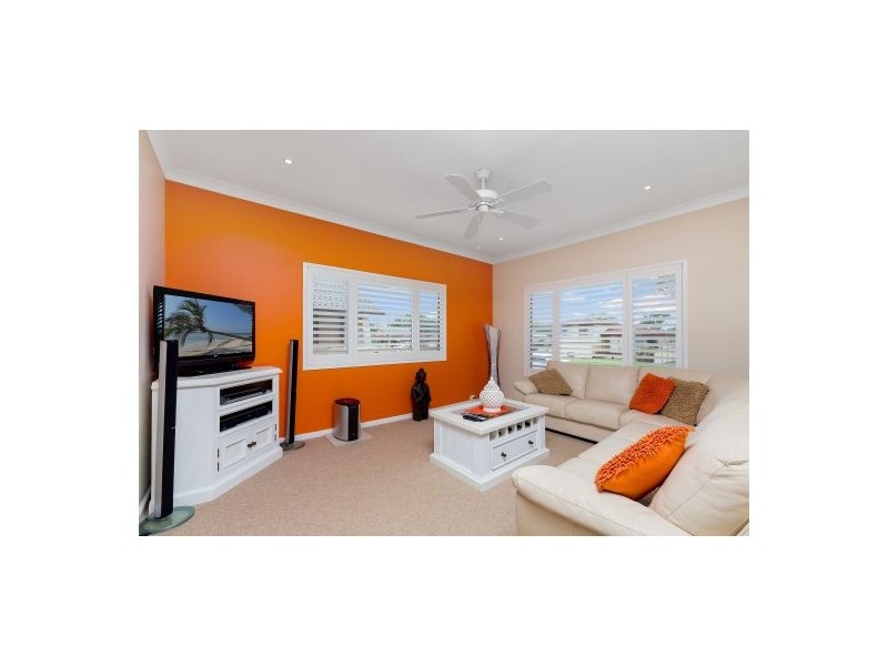 15 Kalani Street, Budgewoi NSW 2262