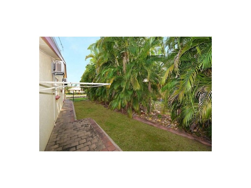 Duplex 1 80 Hutchison Terrace, Bakewell NT 0832