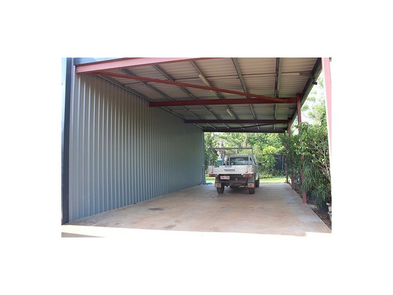 35 Finn Road, Berry Springs NT 0838