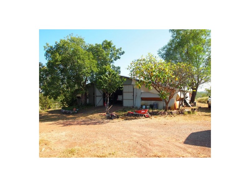 175 Strickland rd, Adelaide River NT 0846
