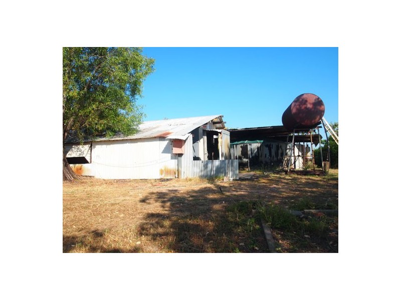 175 Strickland rd, Adelaide River NT 0846