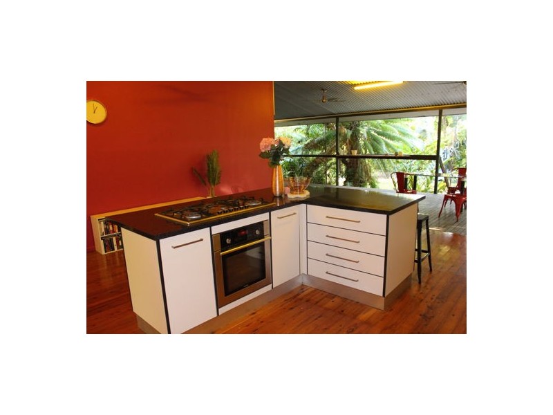 82 MANGO ROAD, Girraween NT 0836