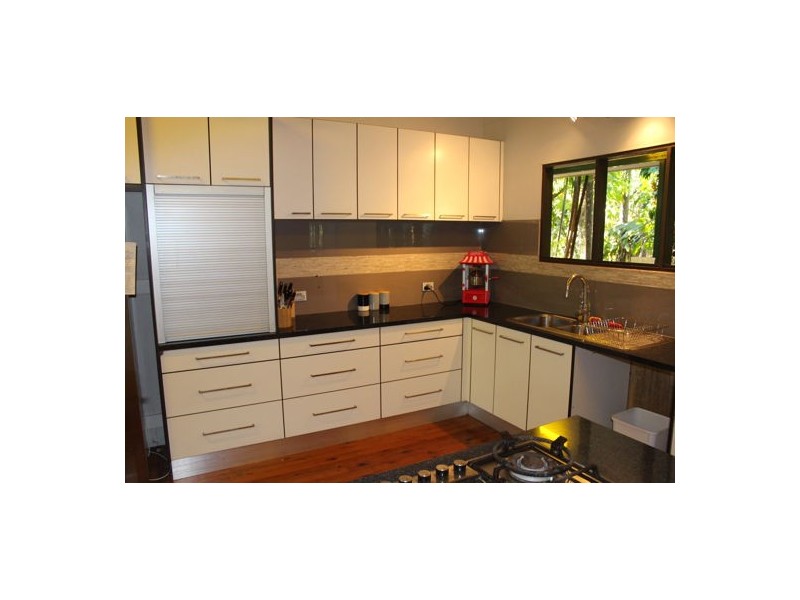 82 MANGO ROAD, Girraween NT 0836