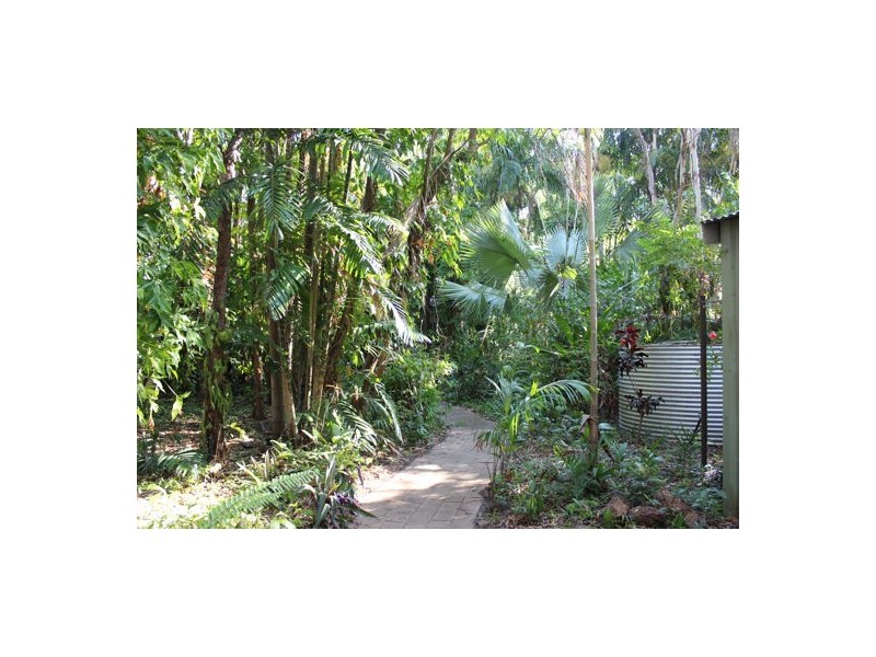 82 MANGO ROAD, Girraween NT 0836