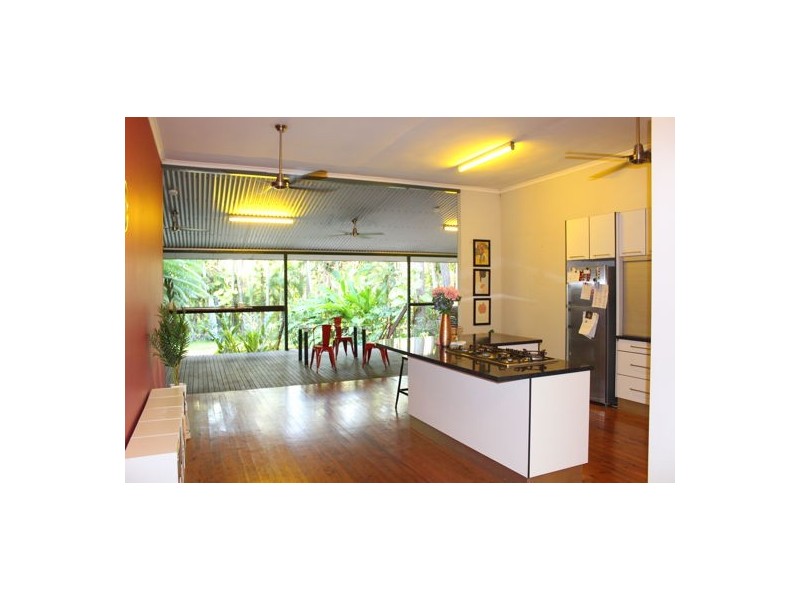 82 MANGO ROAD, Girraween NT 0836