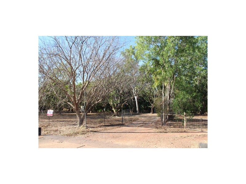 35 MCHENRY ROAD, Acacia Hills NT 0822