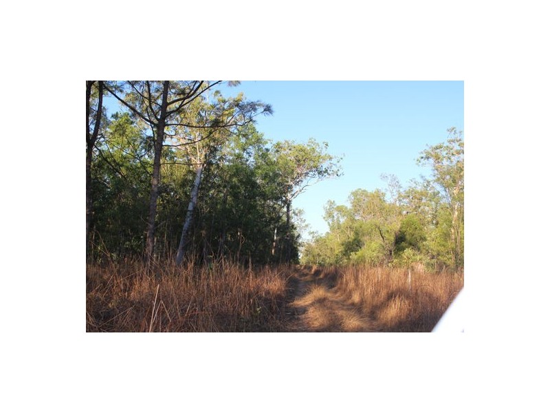 560 HOPEWELL ROAD, Berry Springs NT 0838