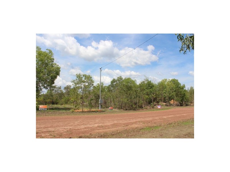8 RIVERSIDE STREET, Southport NT 0822
