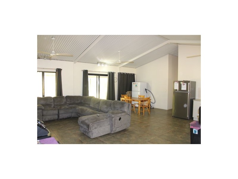 99 Cavelcade Road, Humpty Doo NT 0836