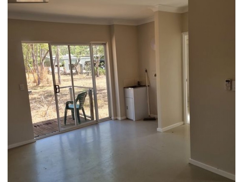 8 Woolley Court, Batchelor NT 0845