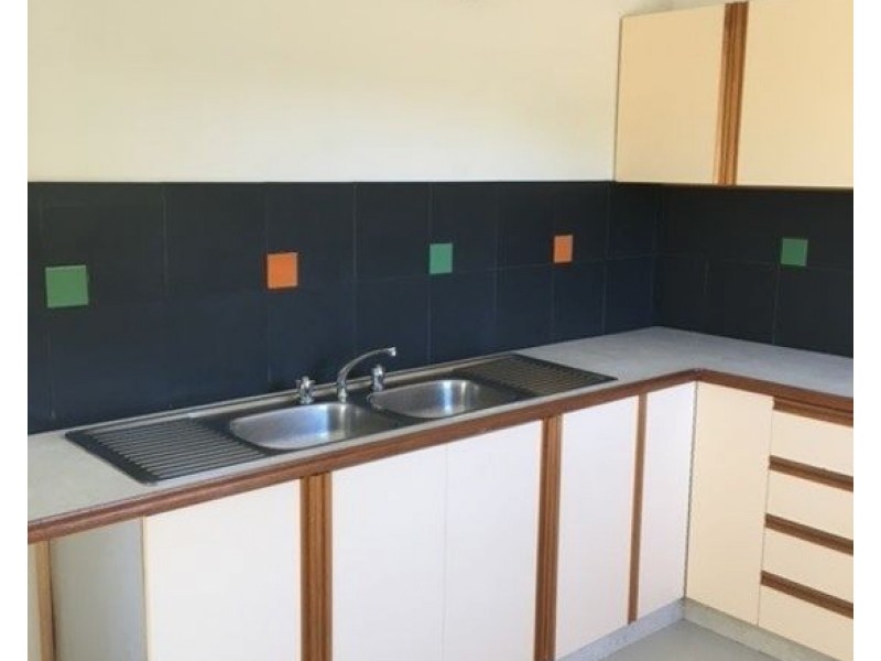 8 Woolley Court, Batchelor NT 0845