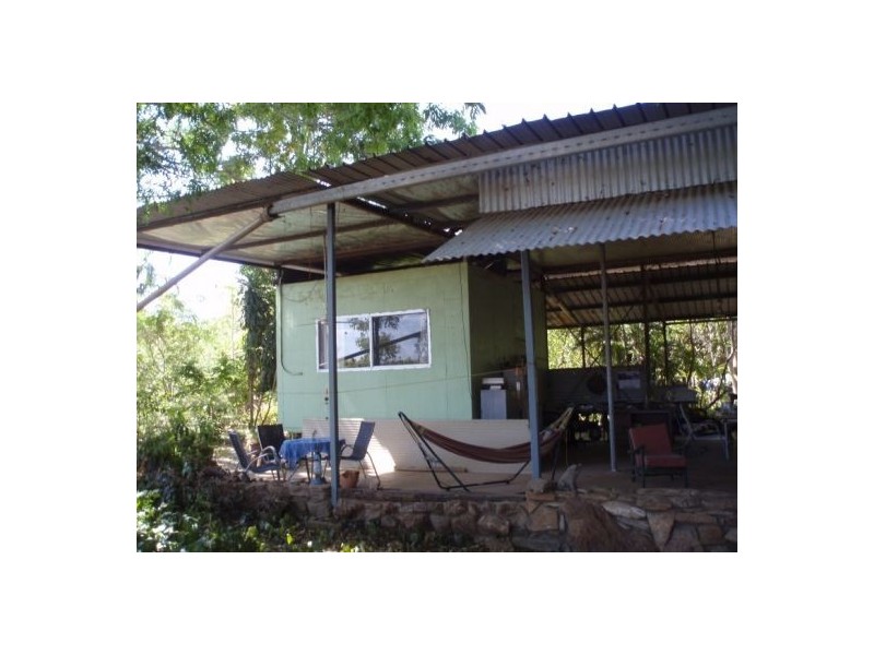 2351 Edith Farms Rd Wilderness Farms, Katherine NT 0850