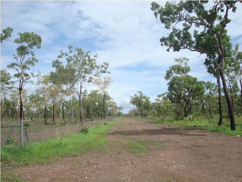 Sec 148 hundred of colton, Acacia Hills NT 0822