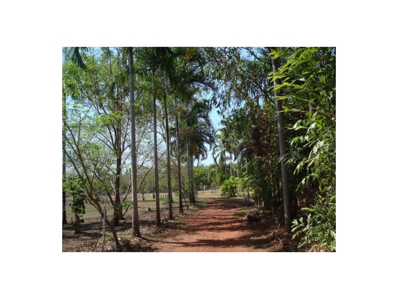 40 Pangola Rd, Humpty Doo NT 0836