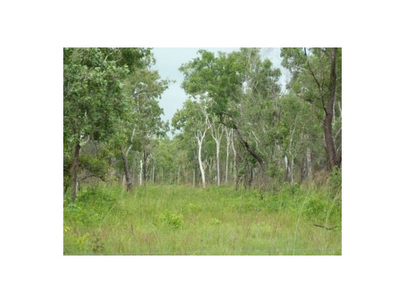 20 Perreau Rd, Batchelor NT 0845