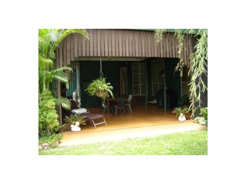 17 Memorial Tce, Adelaide River NT 0846