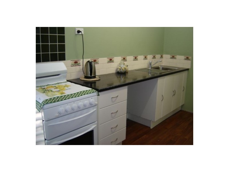 17 Memorial Tce, Adelaide River NT 0846