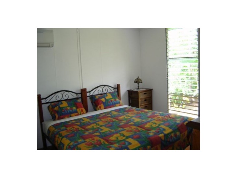 17 Memorial Tce, Adelaide River NT 0846