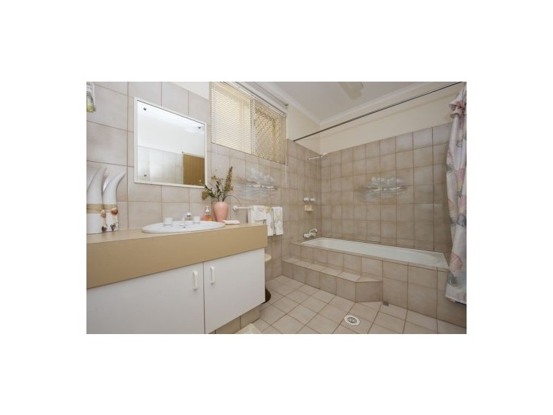 121 Currawong Drive, Howard Springs NT 0835