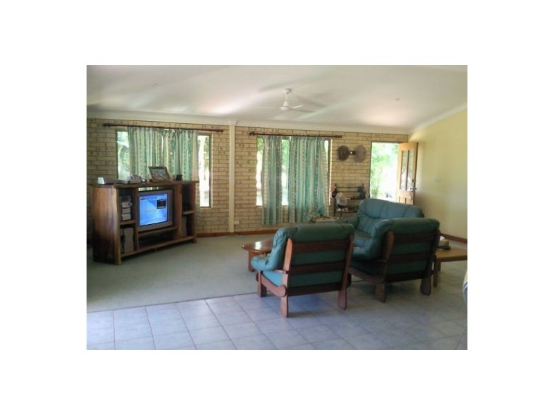 220 Collins Road, Katherine NT 0850