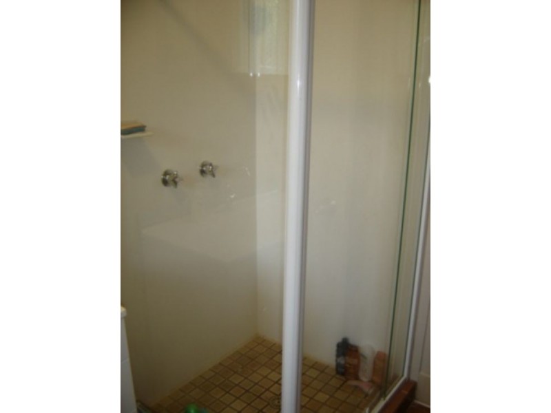 13 Kafcaloudes, Moulden NT 0830