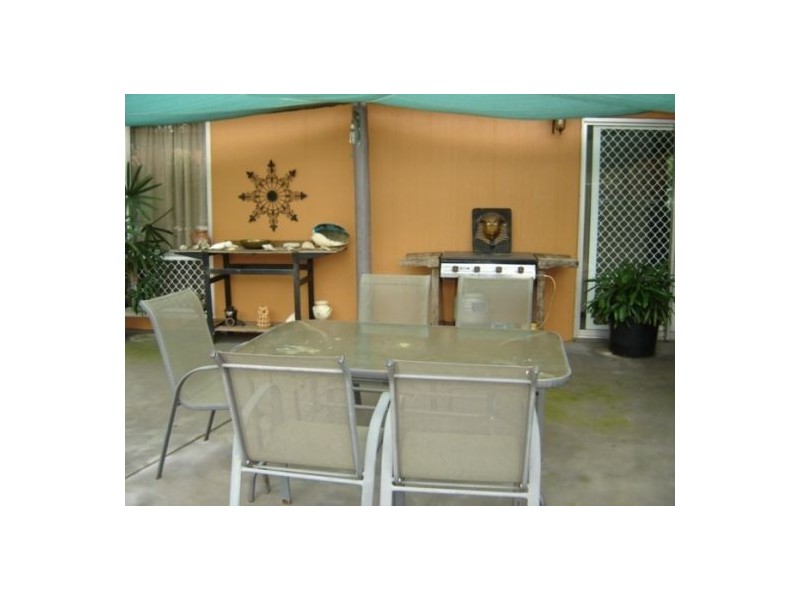 13 Kafcaloudes, Moulden NT 0830