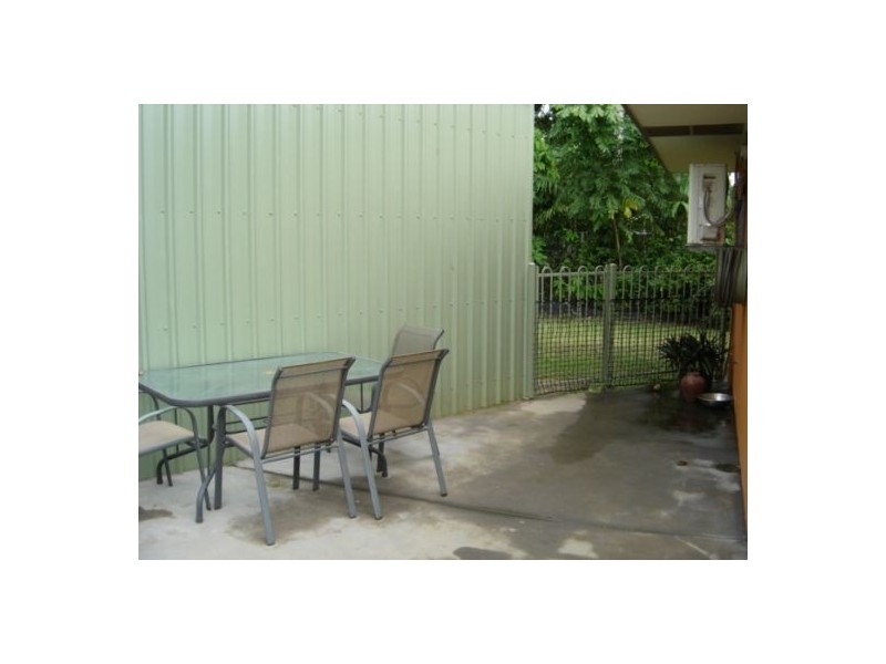 13 Kafcaloudes, Moulden NT 0830