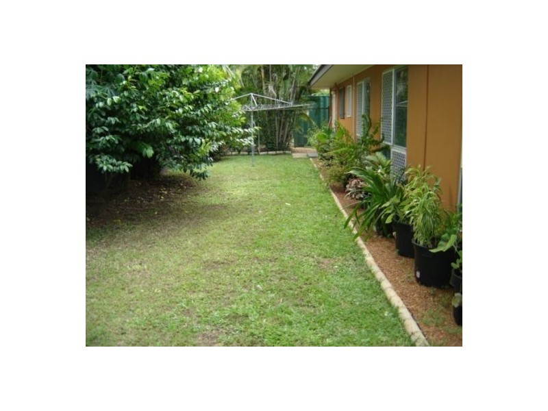 13 Kafcaloudes, Moulden NT 0830