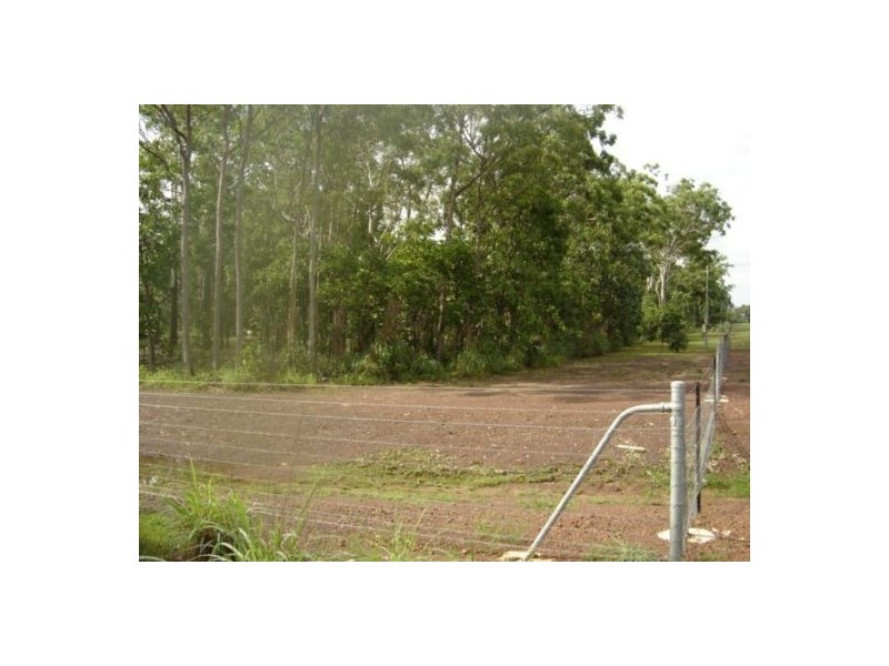 245 Daniel CCt, Herbert NT 0836