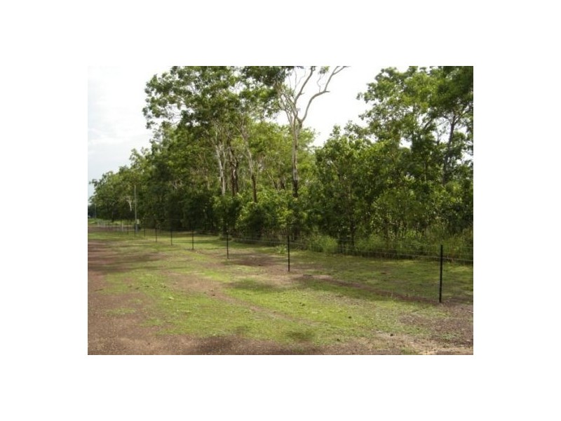 245 Daniel CCt, Herbert NT 0836