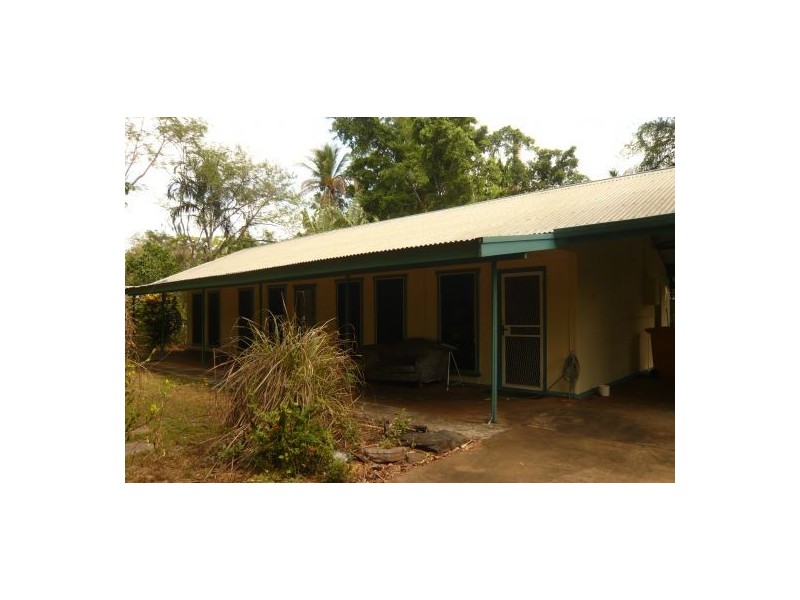 17 Wandaree St, Batchelor NT 0845