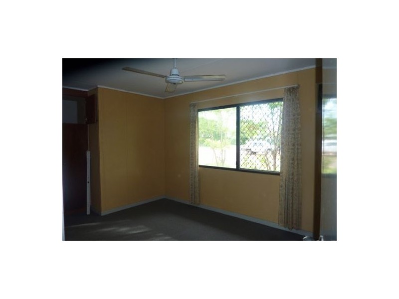 2 Buchanan, Pine Creek NT 0847