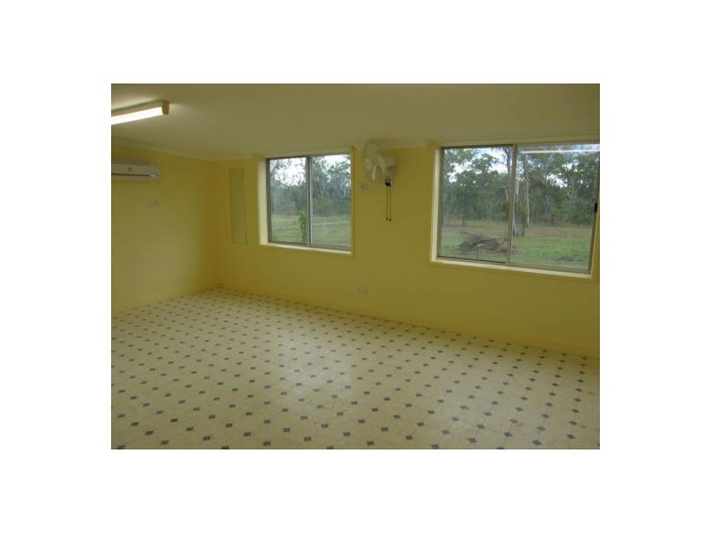 75 Bradley Rd, Livingstone NT 0822