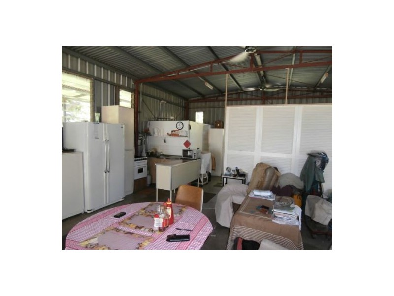 7 Swannel St, Adelaide River NT 0846