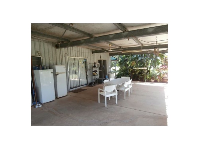 120 Scrutton Rd, Livingstone NT 0822