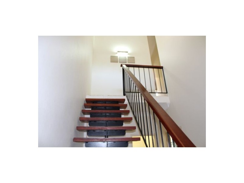2/18 Gothenburg Cres, Stuart Park NT 0820