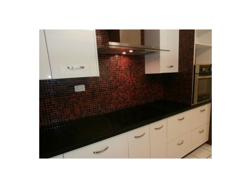 11 Parmentier Pl, Moulden NT 0830