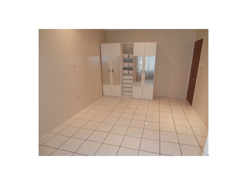 11 Parmentier Pl, Moulden NT 0830